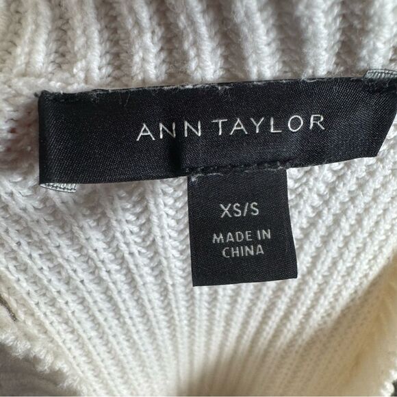 Ann Taylor black and white mock neck color block sweater size XS/S - Picture 7 of 8